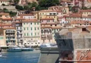 فندق Acquamarina