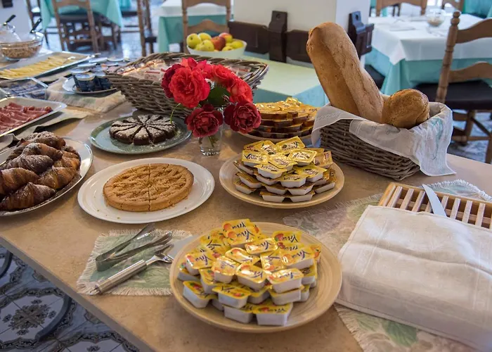 Acquamarina فندق